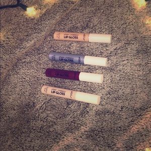 Sheer metallic lip glosses